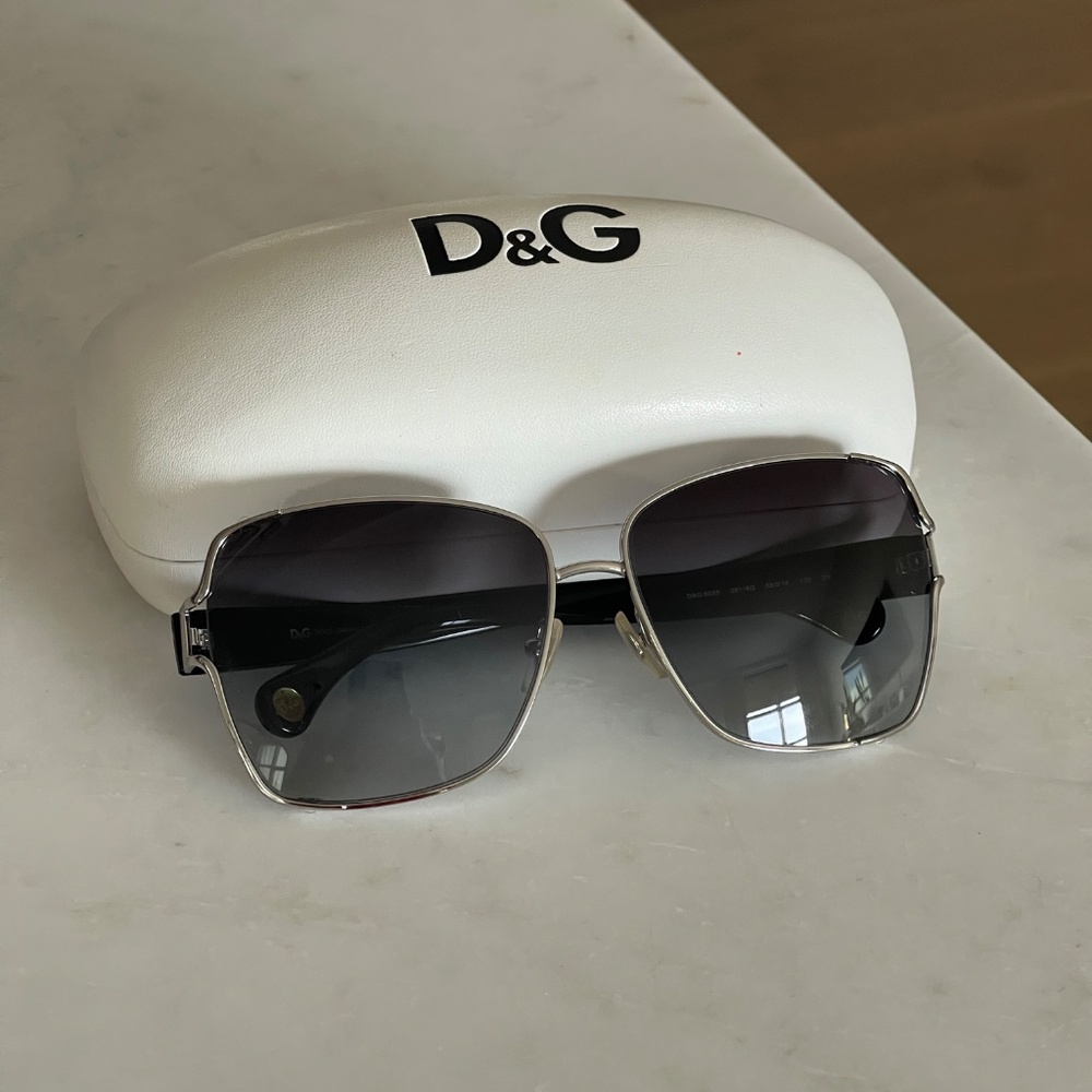D&G: Sunglasses: 6058